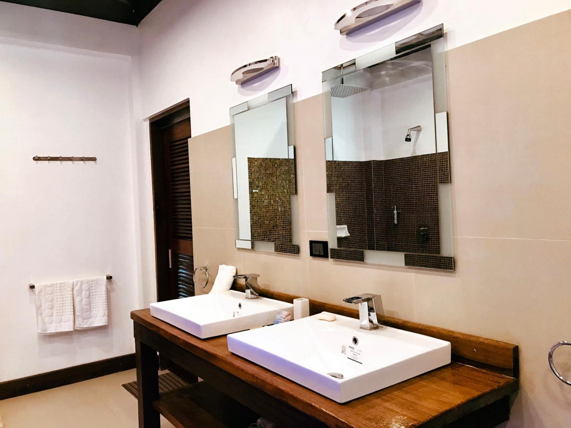 Dolarog Beach Resort El Nido Phòng bức ảnh